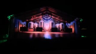 Le 12 Mars, la façade de la @brasserieartisanaledeprovence s’est transformée en tableau vivant.
Les murs ont dansé avec la lumière et le son et l’architecture s’est mise à dévoiler son histoire.

C’est ça, la magie du vidéo mapping : révéler l’âme d’un lieu, créer une expérience immersive qui marque les esprits et rassemble le public.

Vous souhaitez offrir un moment unique pour un événement, une inauguration, un festival ou la mise en valeur d’un bâtiment ?
Je réalise des créations de vidéo mapping sur mesure, adaptées à votre identité et à votre espace.

✨ Transformons votre façade, votre salle ou votre monument en spectacle visuel.
📩 Contact en DM pour imaginer votre projet.

#videomapping 
#eventdesign #eventproduction #creativeevents #brandexperience #showdesign #audiovisualart 
#provencealpescotedazur